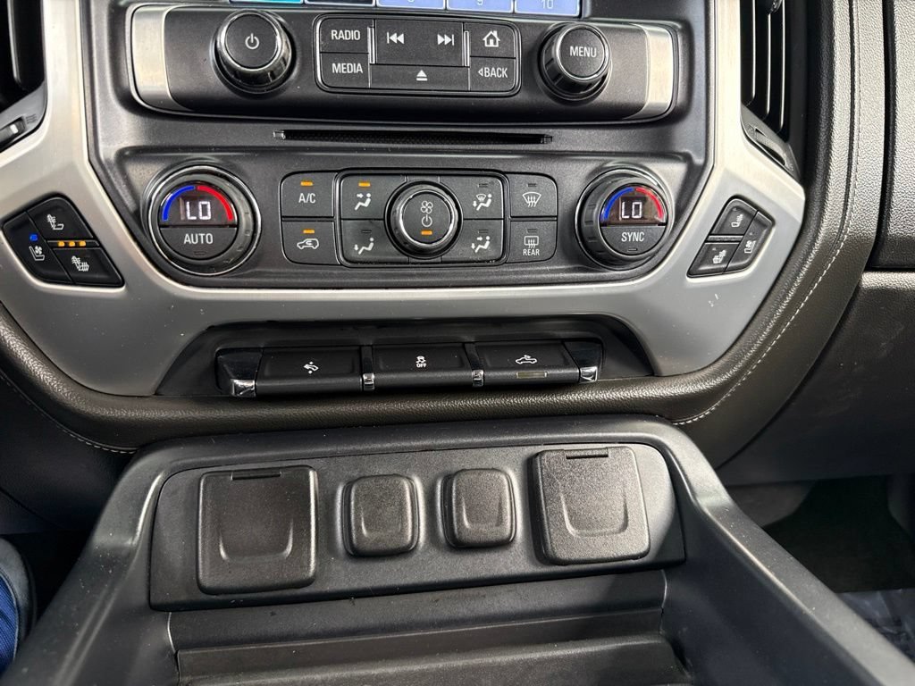 Used 2017 PEPPERDUST METALLIC GMC SLT image 69