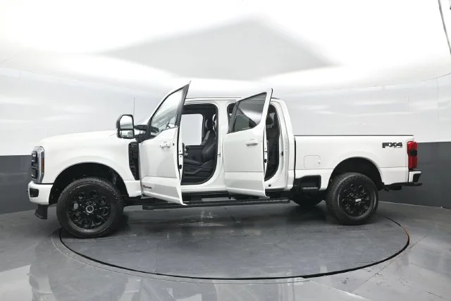 New 2027 Star White Metallic Tri-Coat Ford F-350® Lariat® image 34