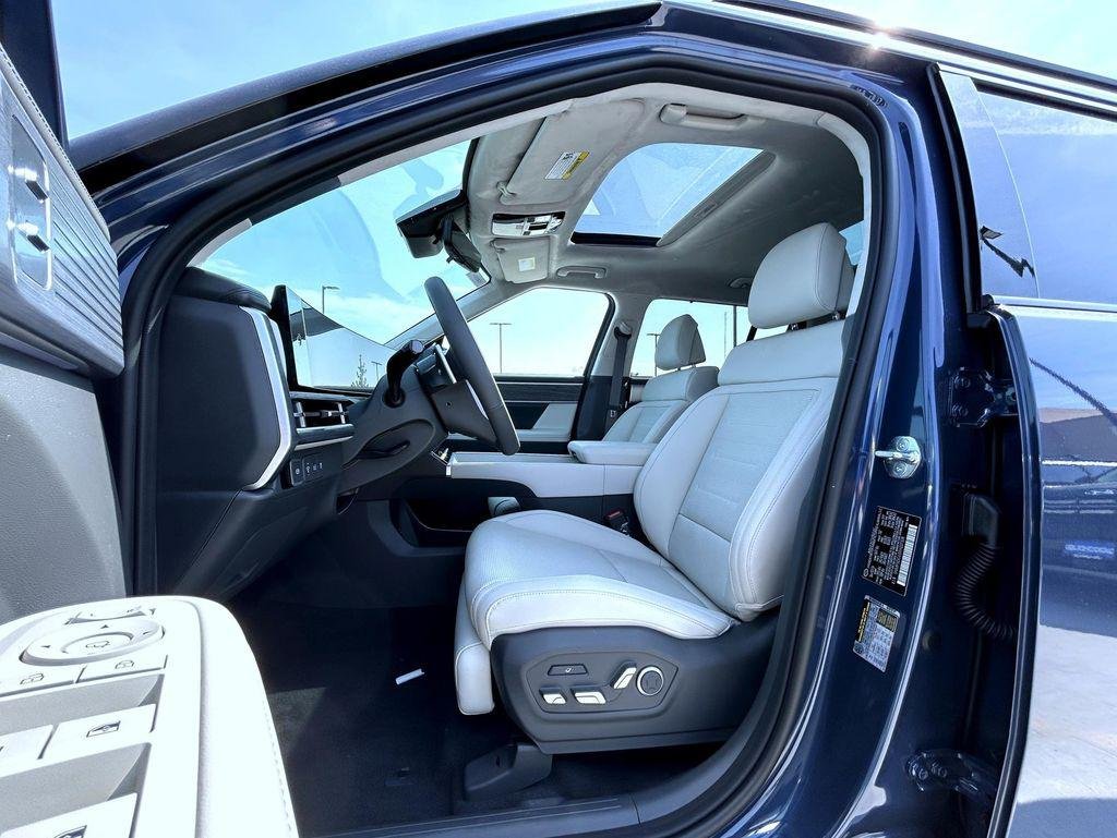 New 2026 Blue Hyundai Calligraphy AWD image 10