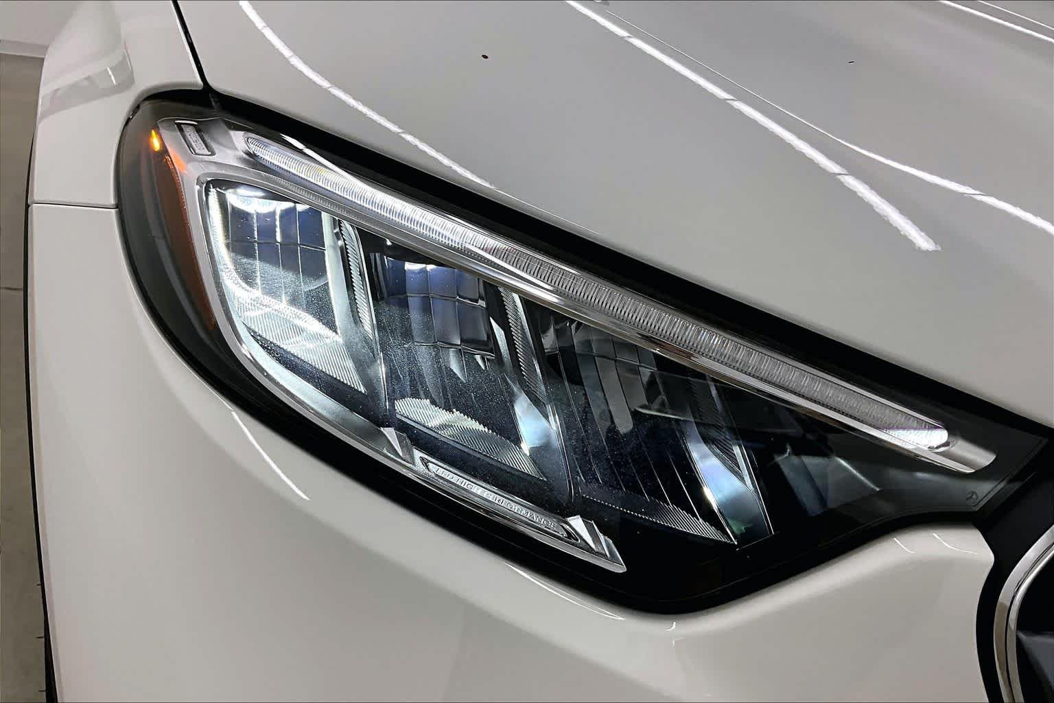 New 2026 Polar White Mercedes-Benz GLC 300 image 13