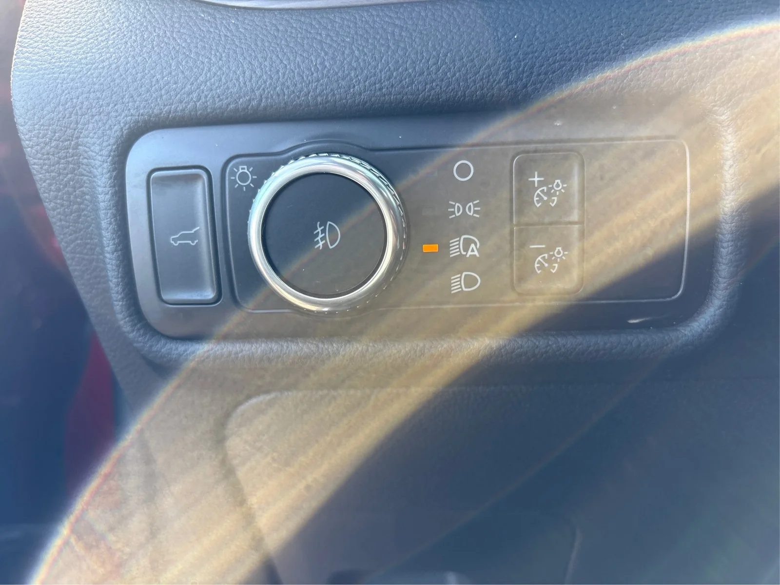 Used 2022 Red Ford Limited image 16