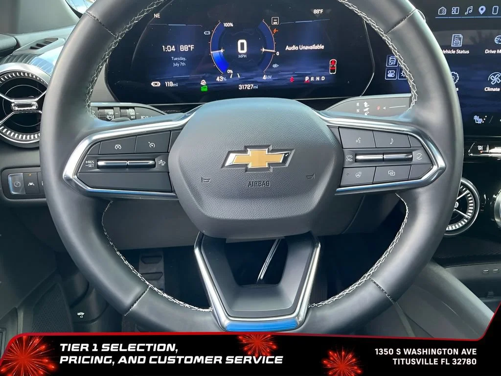 Used 2024 Summit White Chevrolet LT image 38