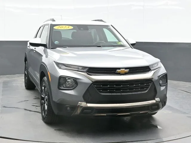 Used 2023 Gray Chevrolet ACTIV image 6