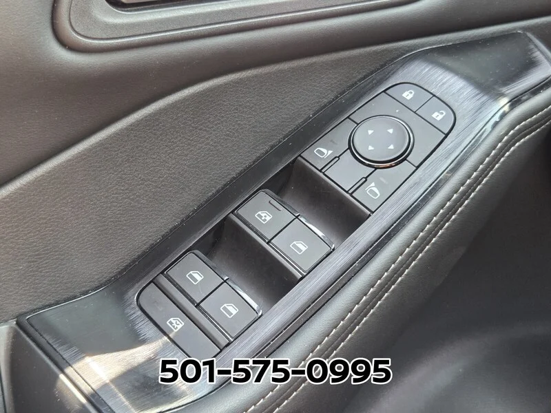 Used 2026 BLACK NISSAN 2026.5 FWD SV image 33