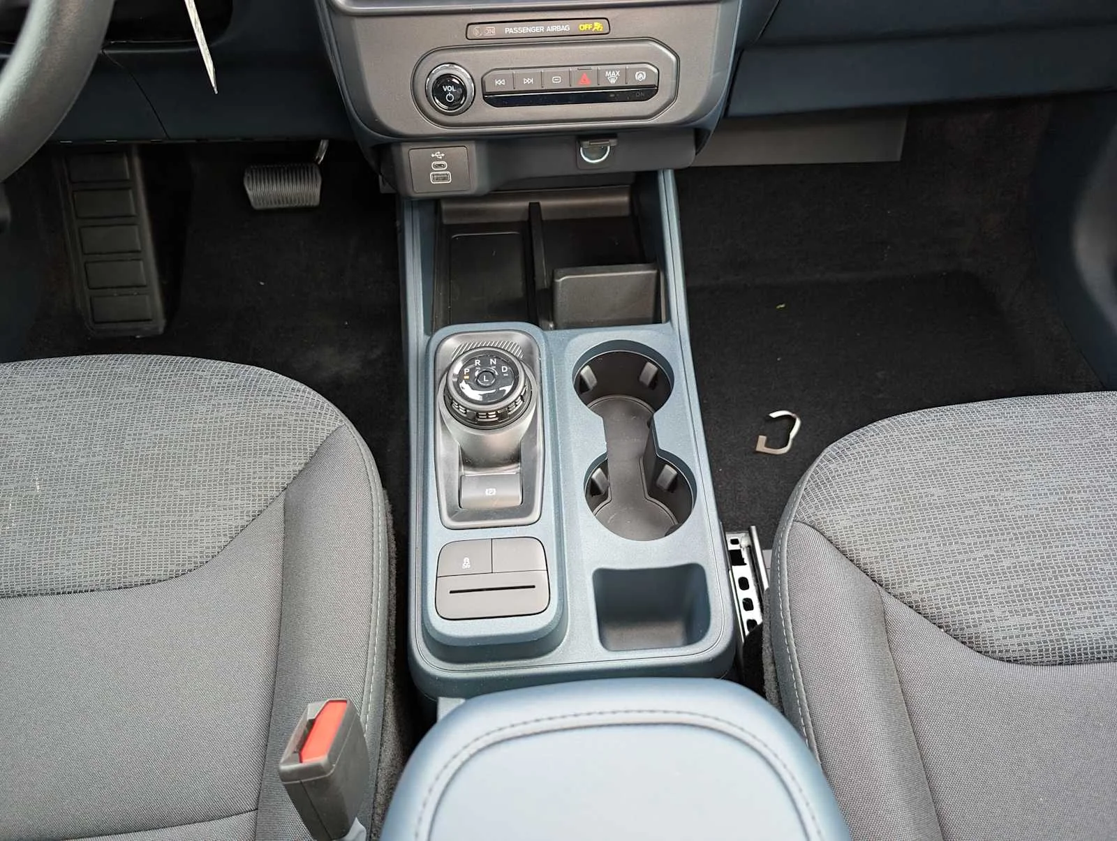 New 2026 Oxford White Ford XL image 13