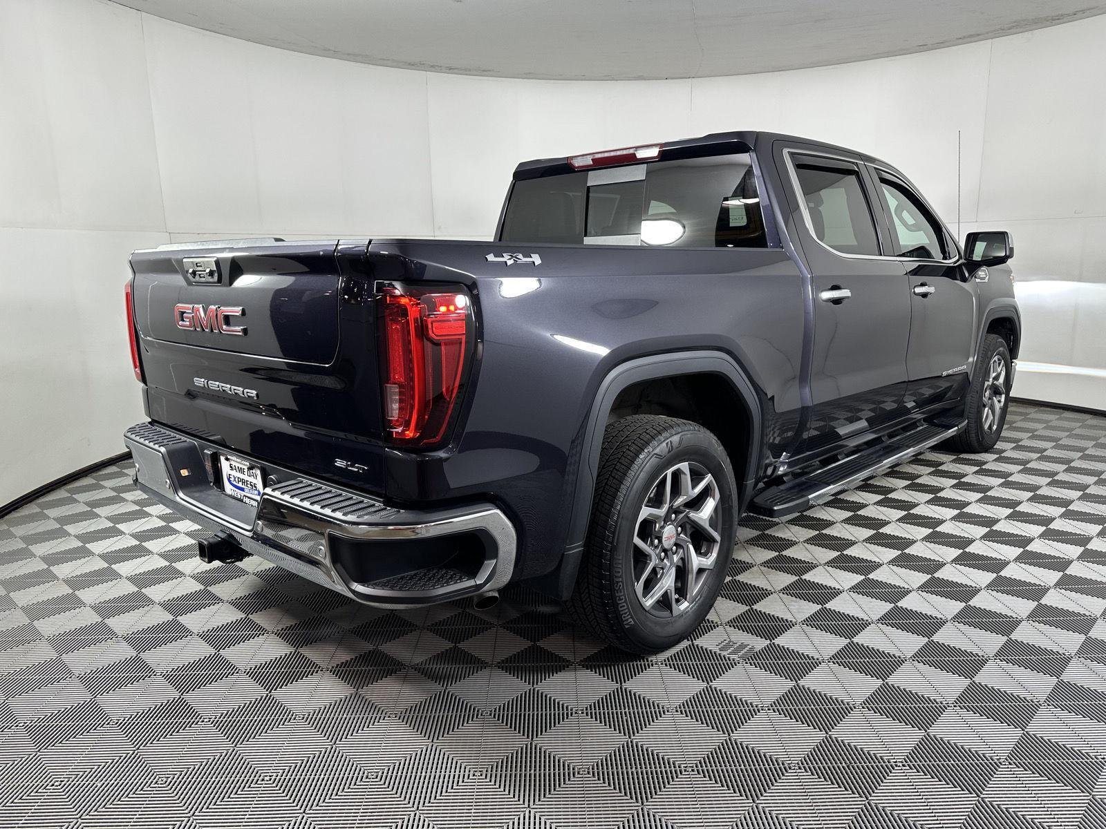Used 2024 Titanium Rush Metallic GMC SLT image 9
