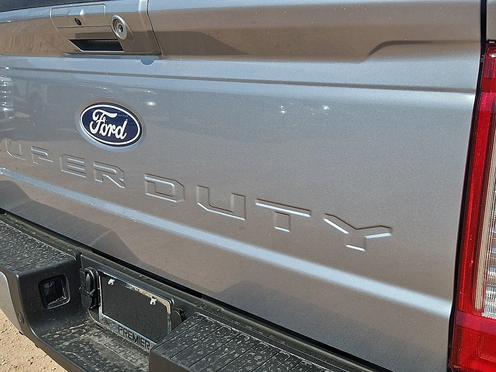 New 2027 Silver Ford F250 4X4 CREW/C image 15