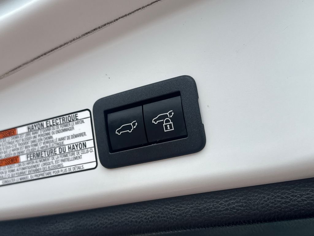 Used 2023 Beige Toyota XLE image 8