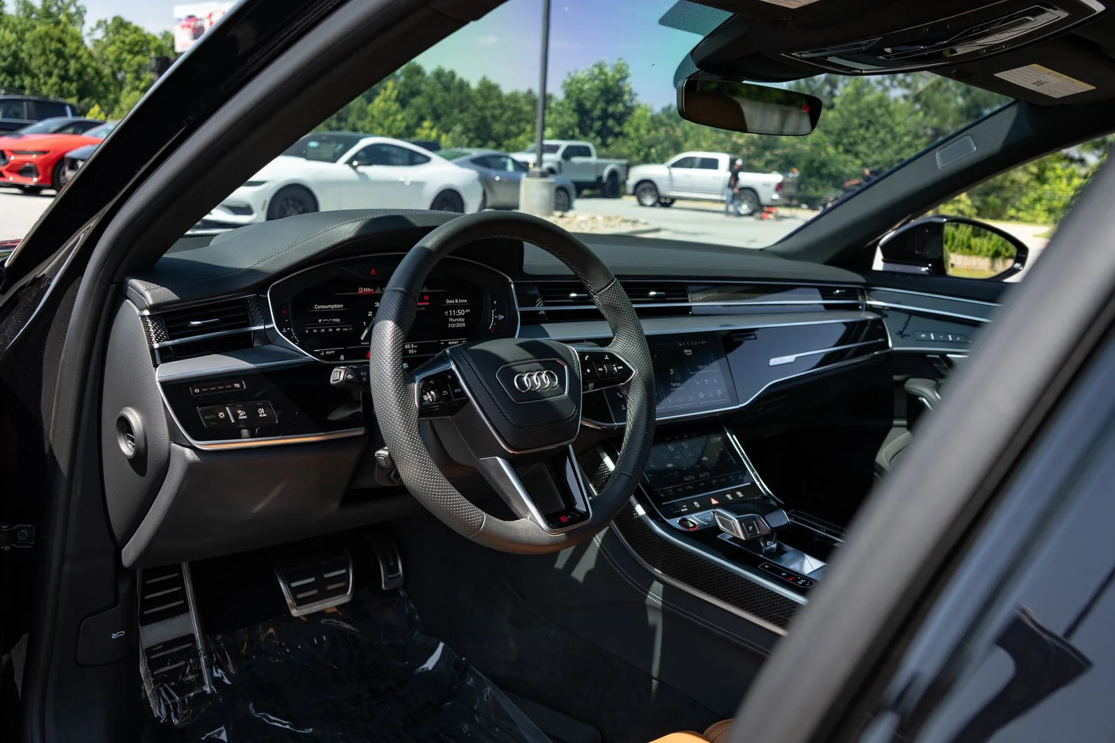 Used 2024  Audi 4.0T image 28