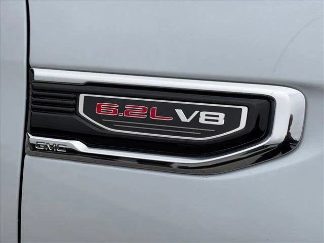 New 2026 Glacier White Tricoat GMC SLT image 17