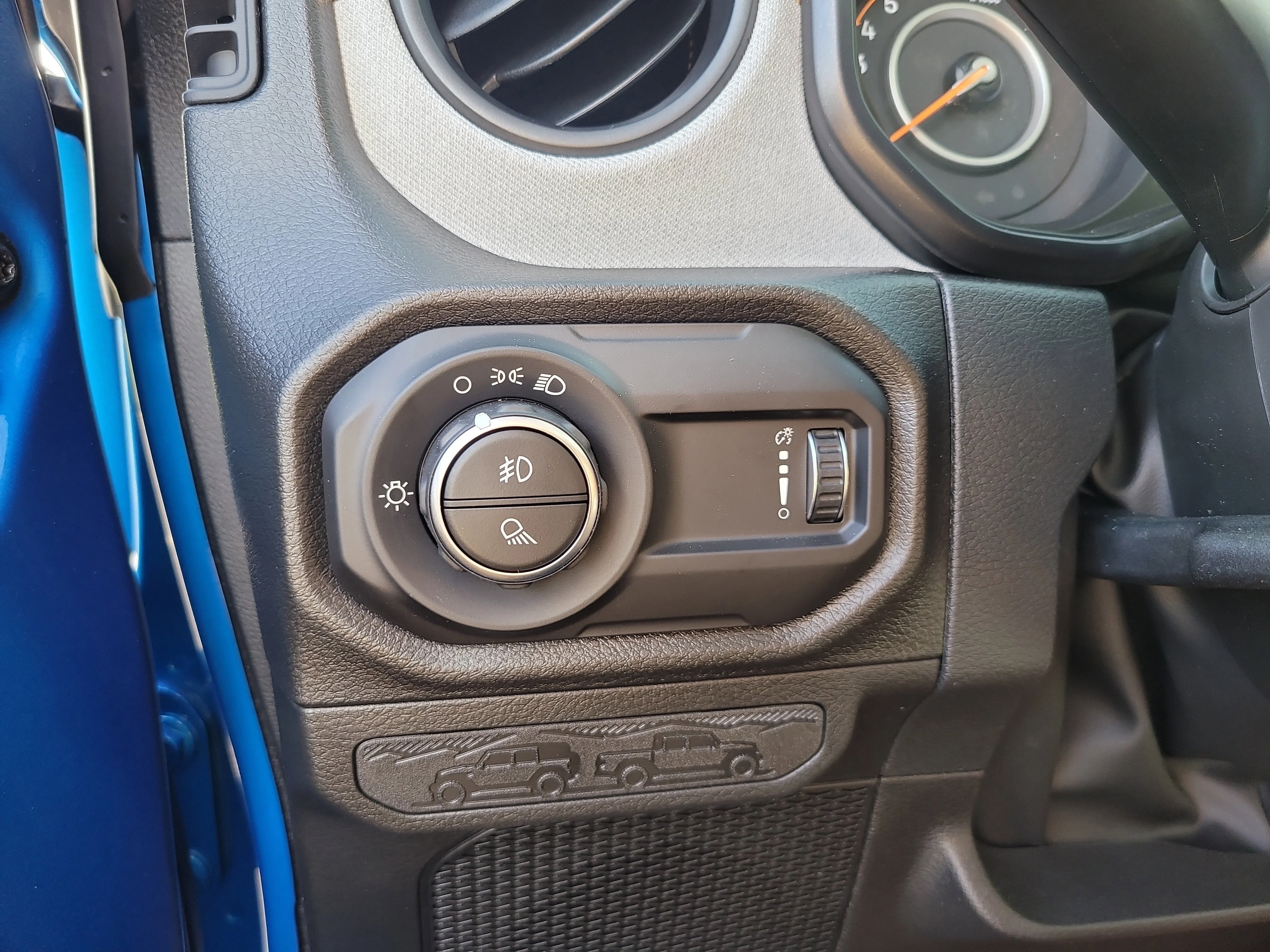 New 2026 Hydro Blue Pearlcoat Jeep Sport image 21