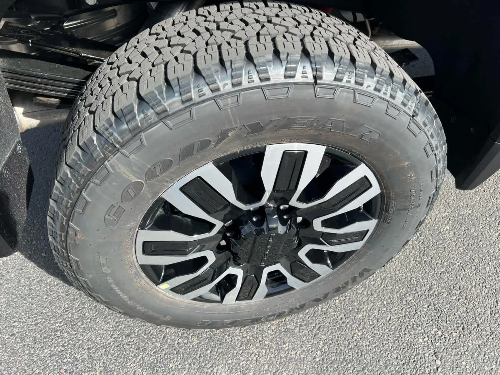 2026 GMC Sierra 3500HD Denali Ultimate - Photo 12
