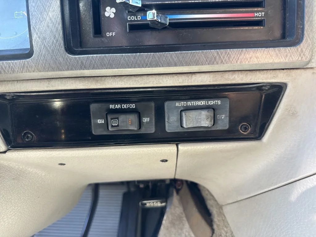 Used 1992  GMC Rally STX image 23