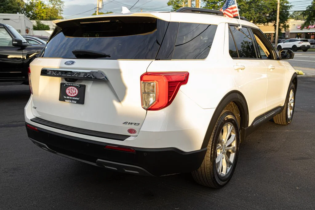 Used 2023 White Ford XLT image 7