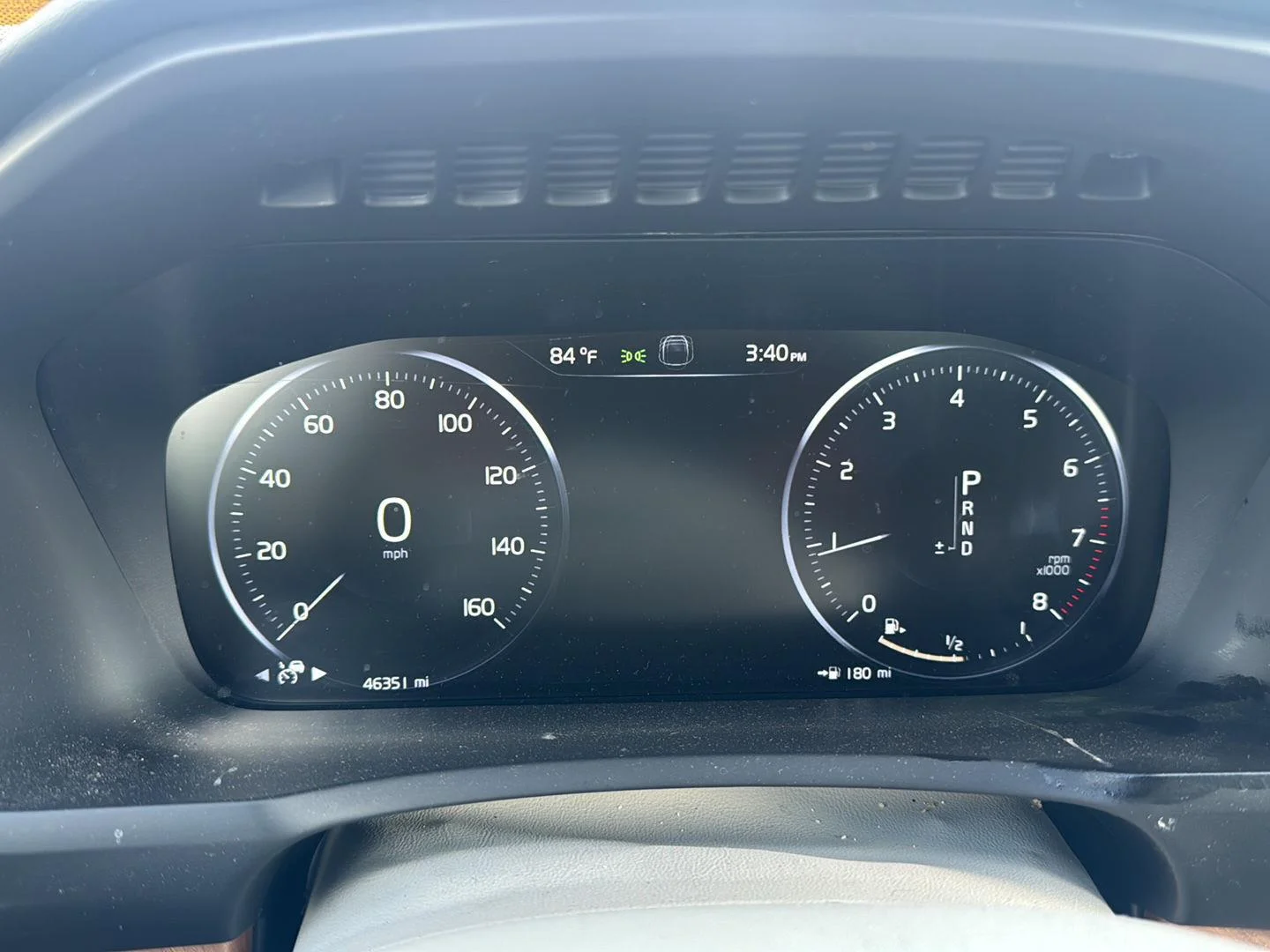 Used 2021 Bright Silver Metallic Volvo Momentum image 17
