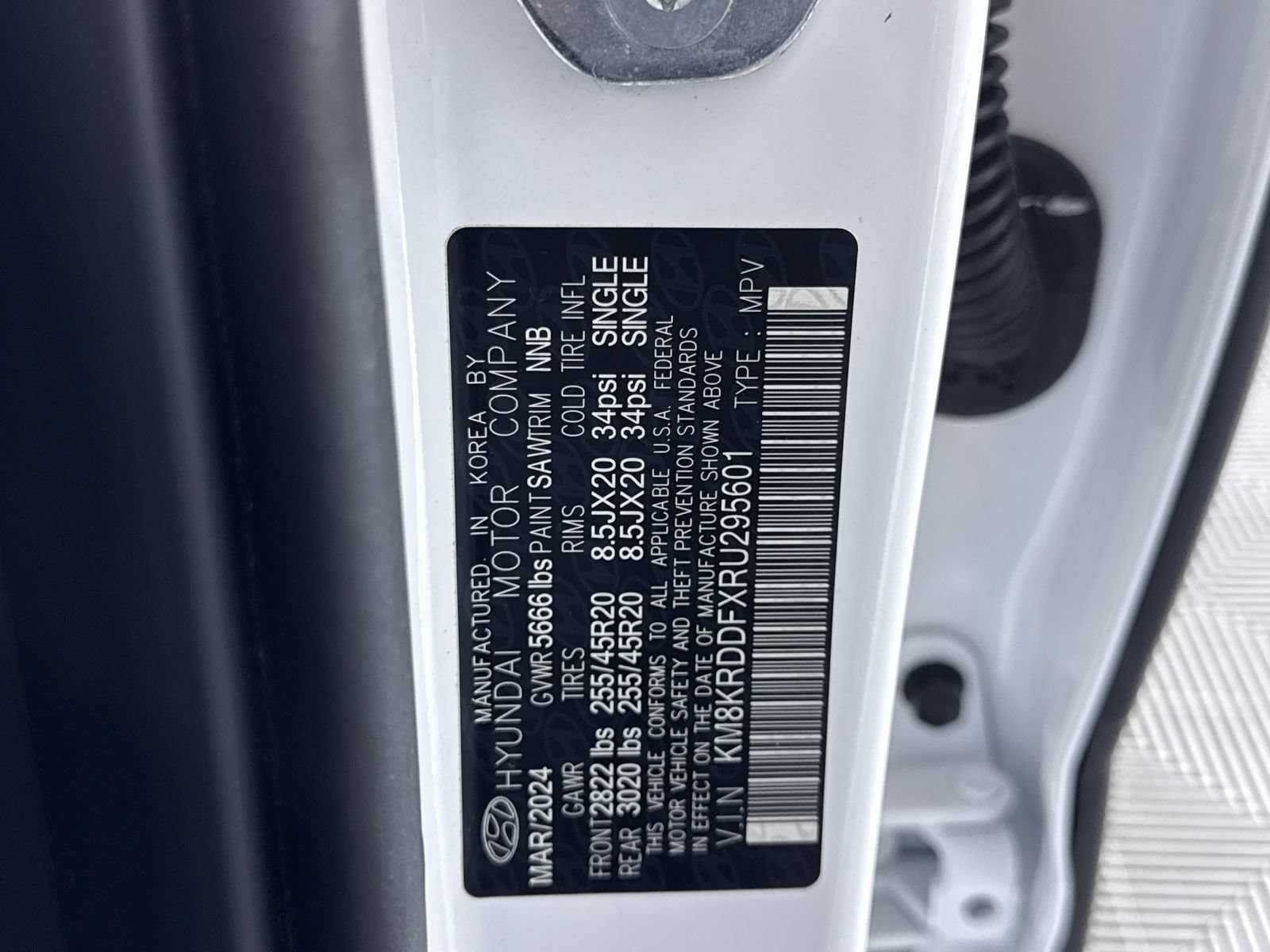 Certified Used 2024 Atlas White Hyundai Limited image 12