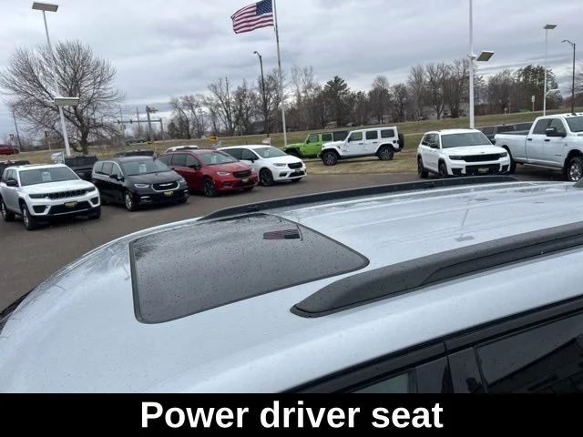 2024 Jeep Grand Cherokee Altitude - Photo 12