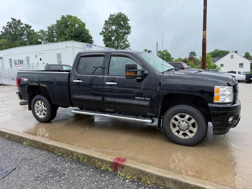 Used 2012 Black Chevrolet LTZ image 5