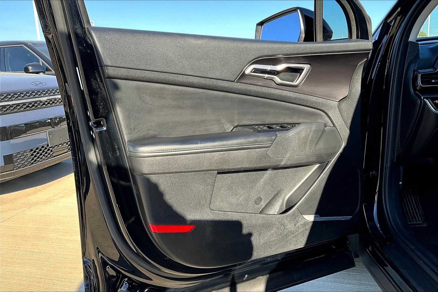 Used 2023 Ebony Black Kia EX image 39