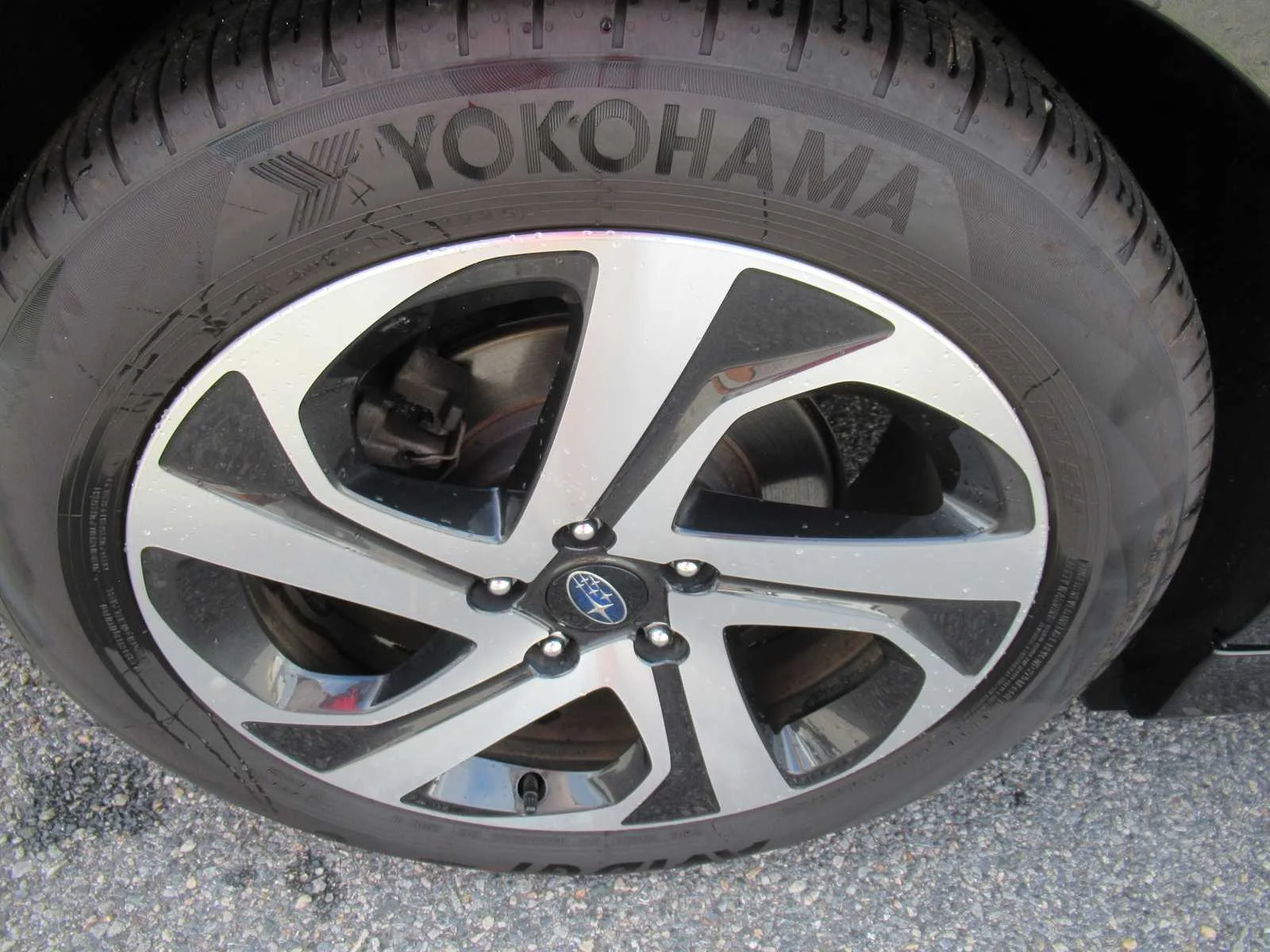 Used 2022 Crystal Black Silica Subaru Limited image 10
