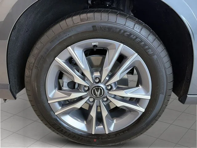 New 2026 Solar Silver Metallic Acura Base image 11