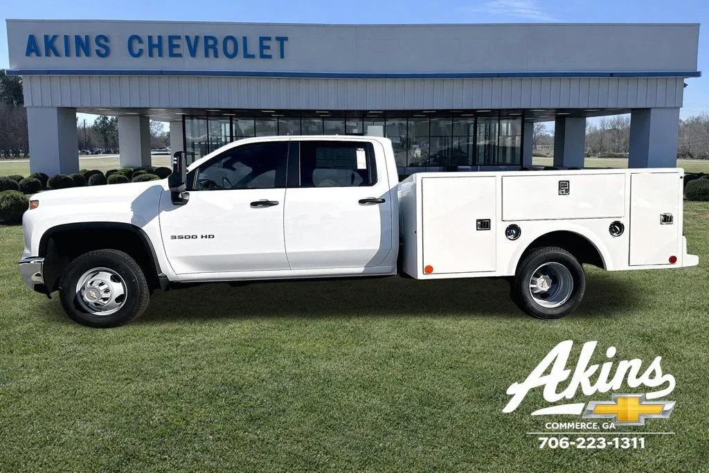 New 2026 Summit White Chevrolet Work Truck image 20