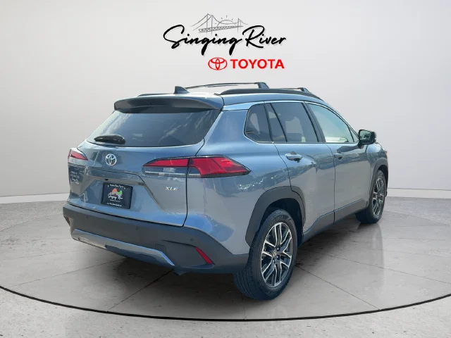 Used 2026  Toyota XLE image 7