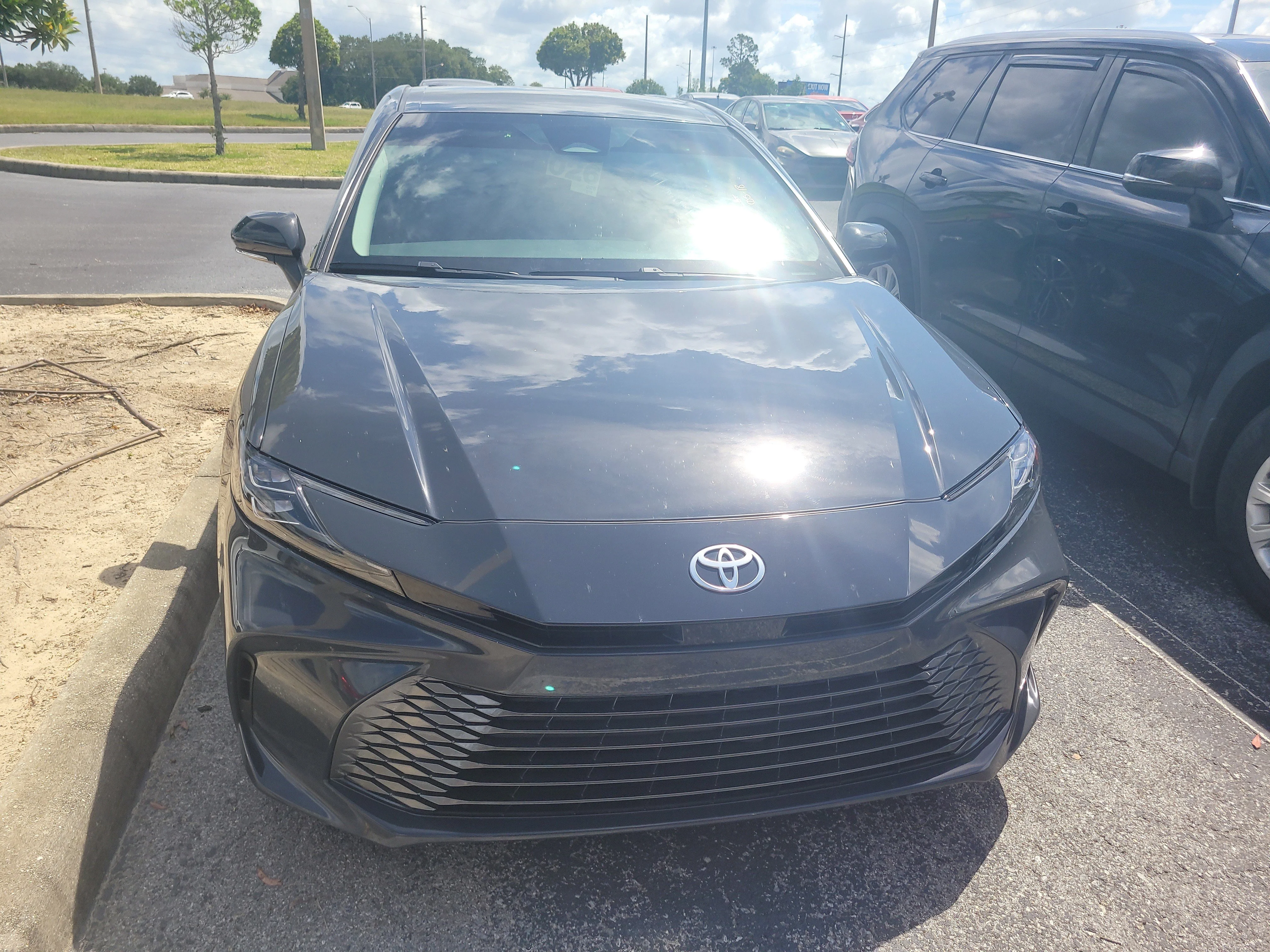 Used 2025 Underground Toyota XLE image 2