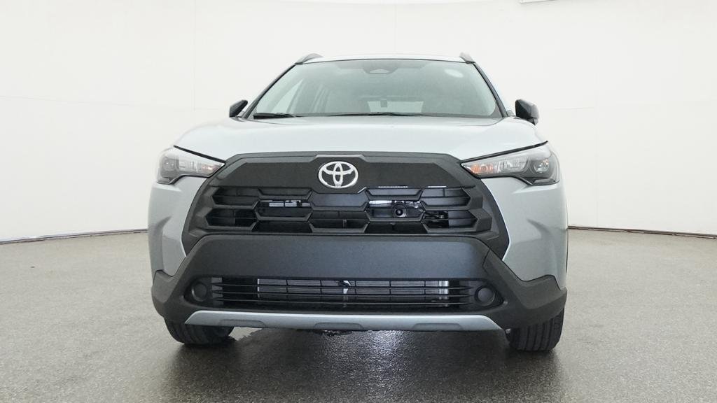 2026 Toyota Corolla Cross LE - Image 4