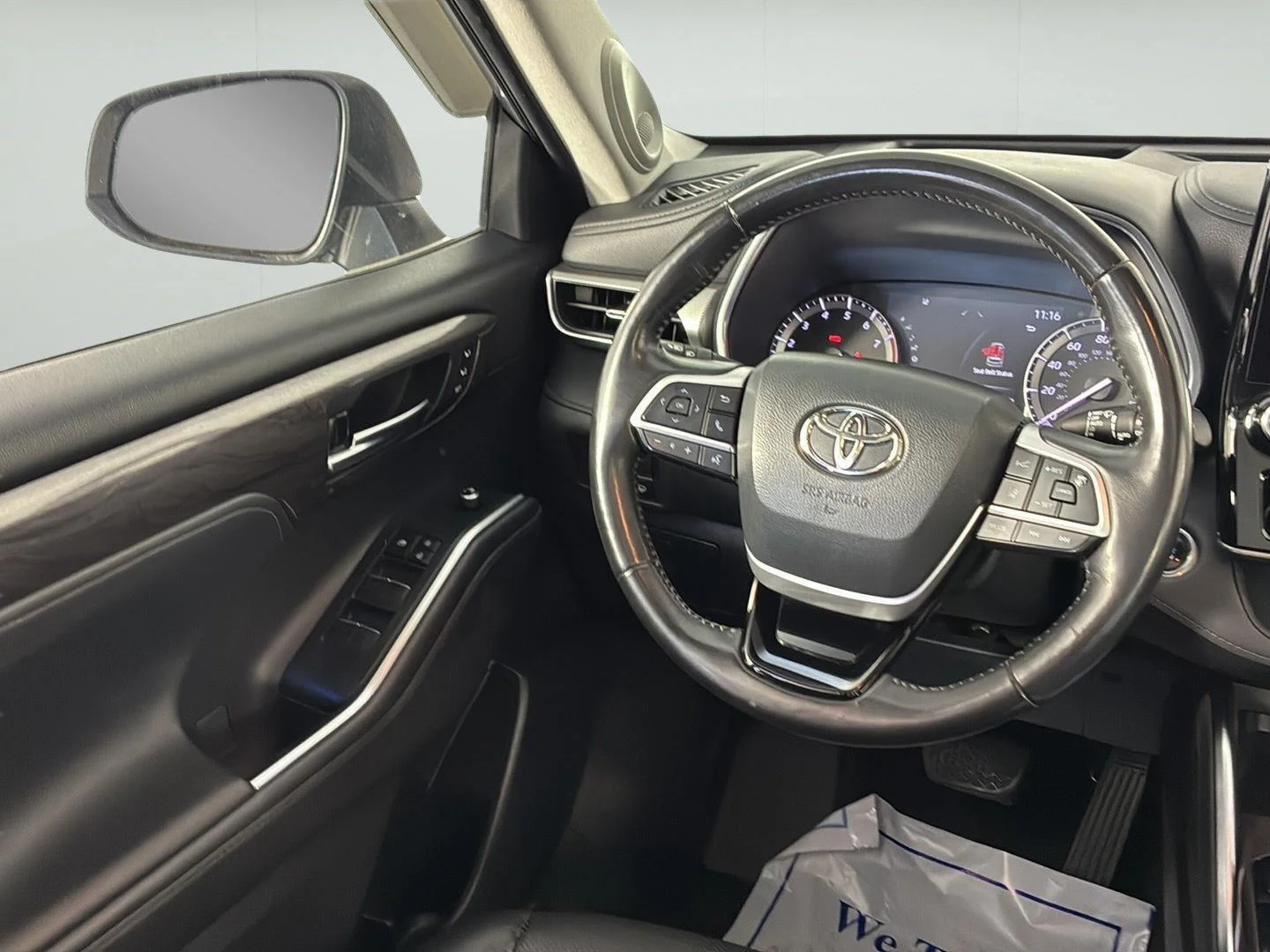 Used 2022 Celestial Silver Metallic Toyota Platinum image 19