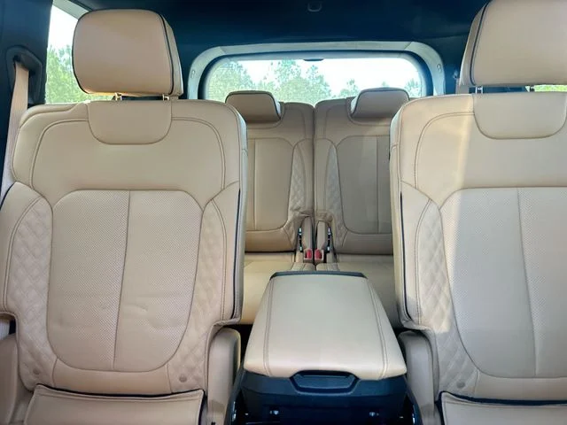 Used 2025 White Jeep Summit image 27