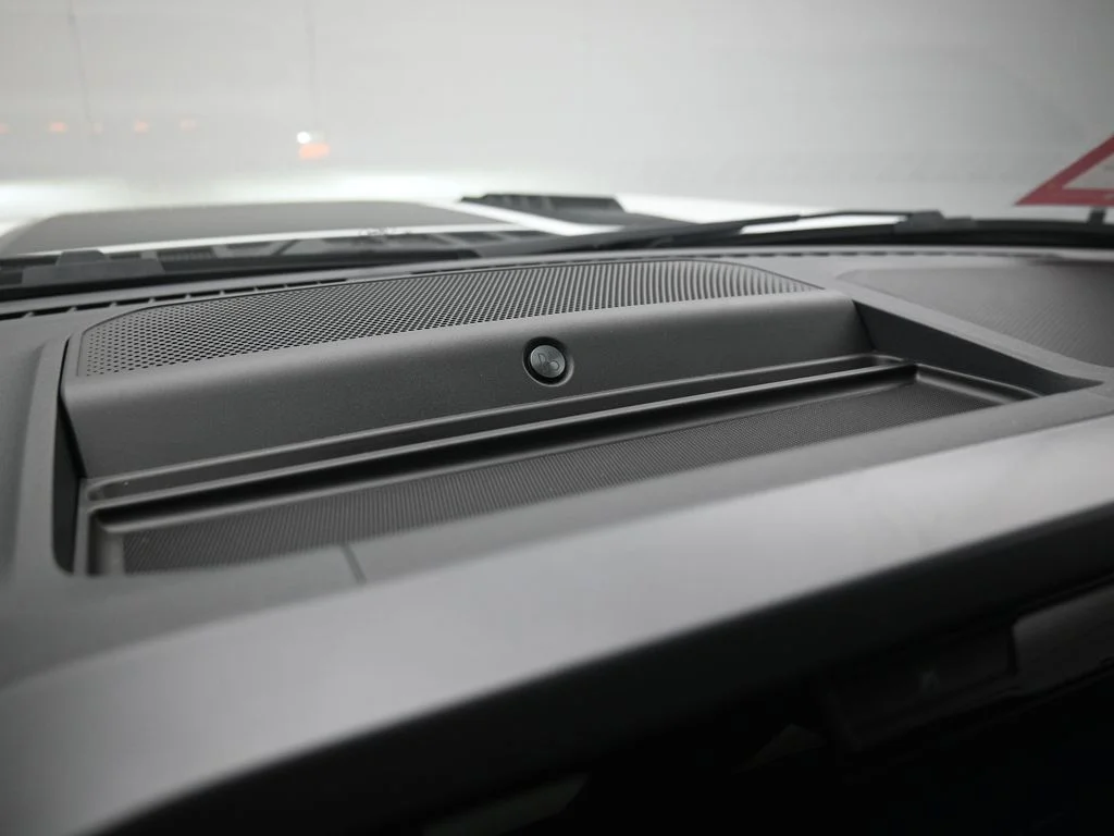 New 2025 Oxford White Ford XLT image 20