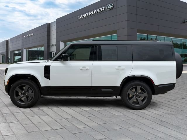 New 2026 Fuji White Land Rover X-Dynamic SE image 2