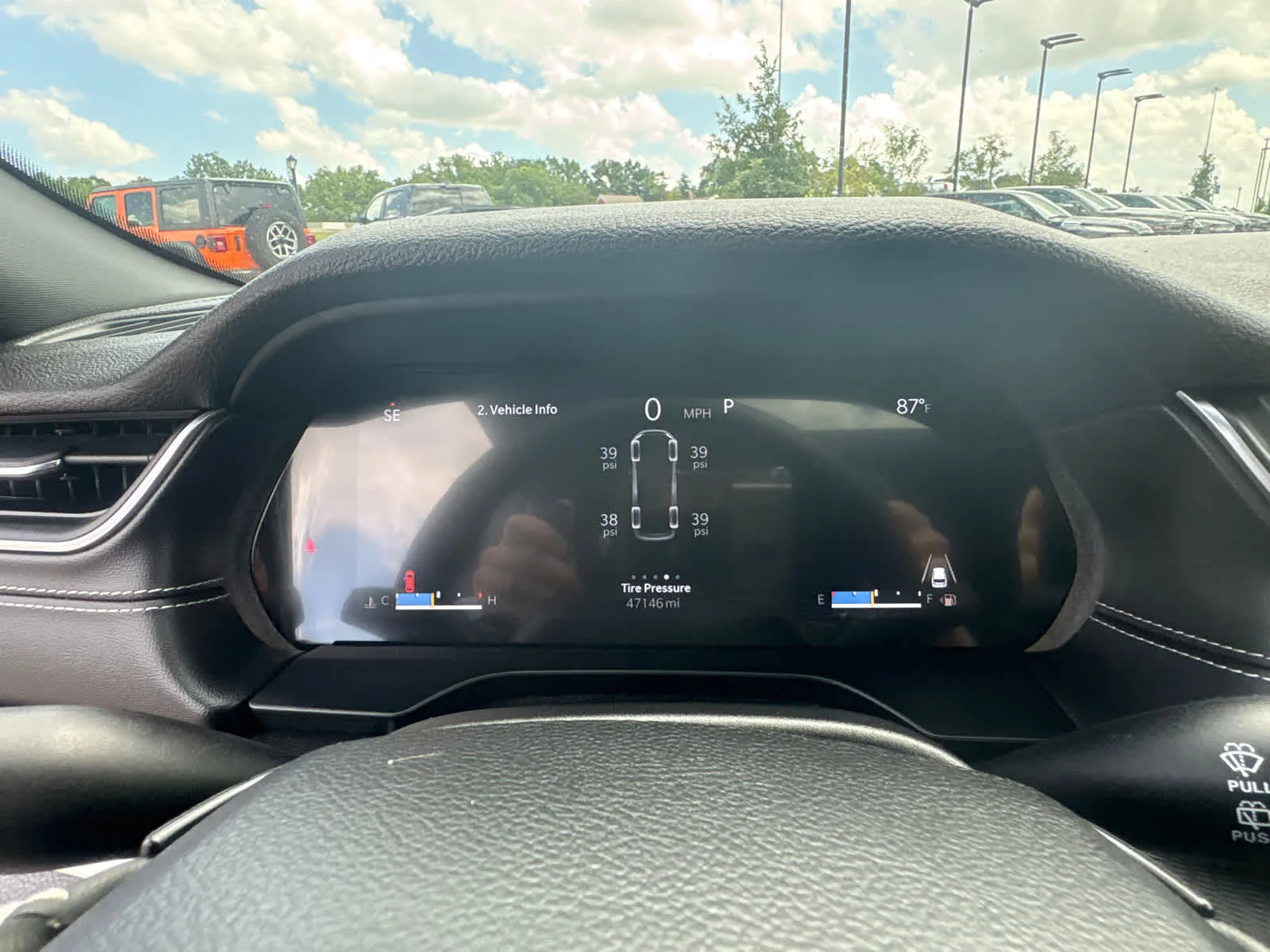 Used 2023 Diamond Black Crystal Pearlcoat Jeep Altitude X image 24