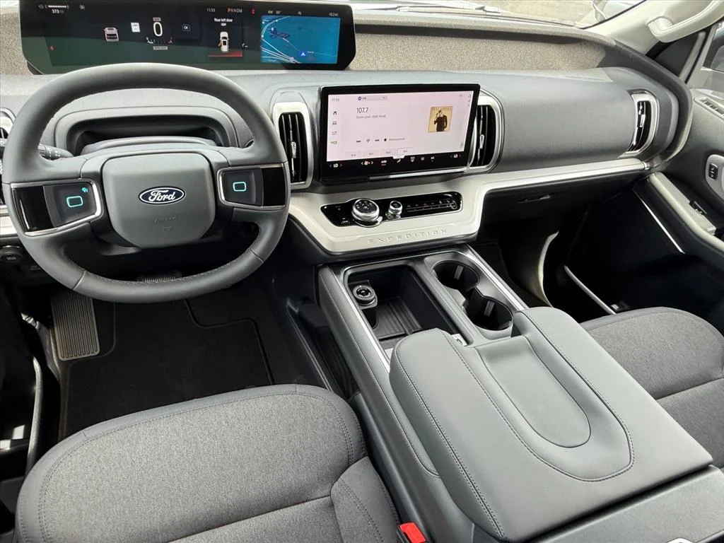 New 2027 Glacier Gray Metallic Tri-Coat Ford Active image 7