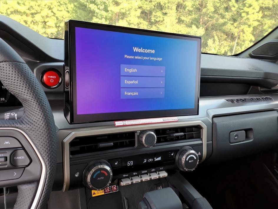 2025 Toyota Tacoma TRD Off Road - Photo 12