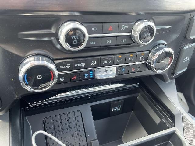 New 2026 Carbonized Gray Metallic Ford F-350® Lariat® image 32