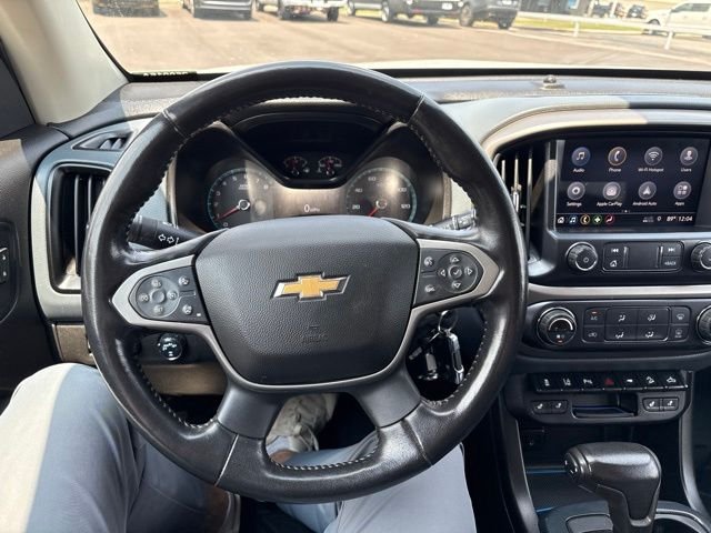 Used 2021 White Chevrolet Z71 image 9