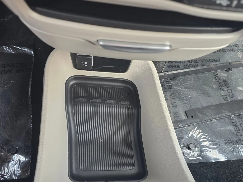 Used 2023 Black Chrysler Touring L image 36
