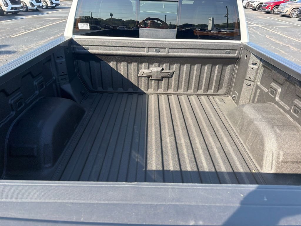Used 2024 White Chevrolet LTZ image 9