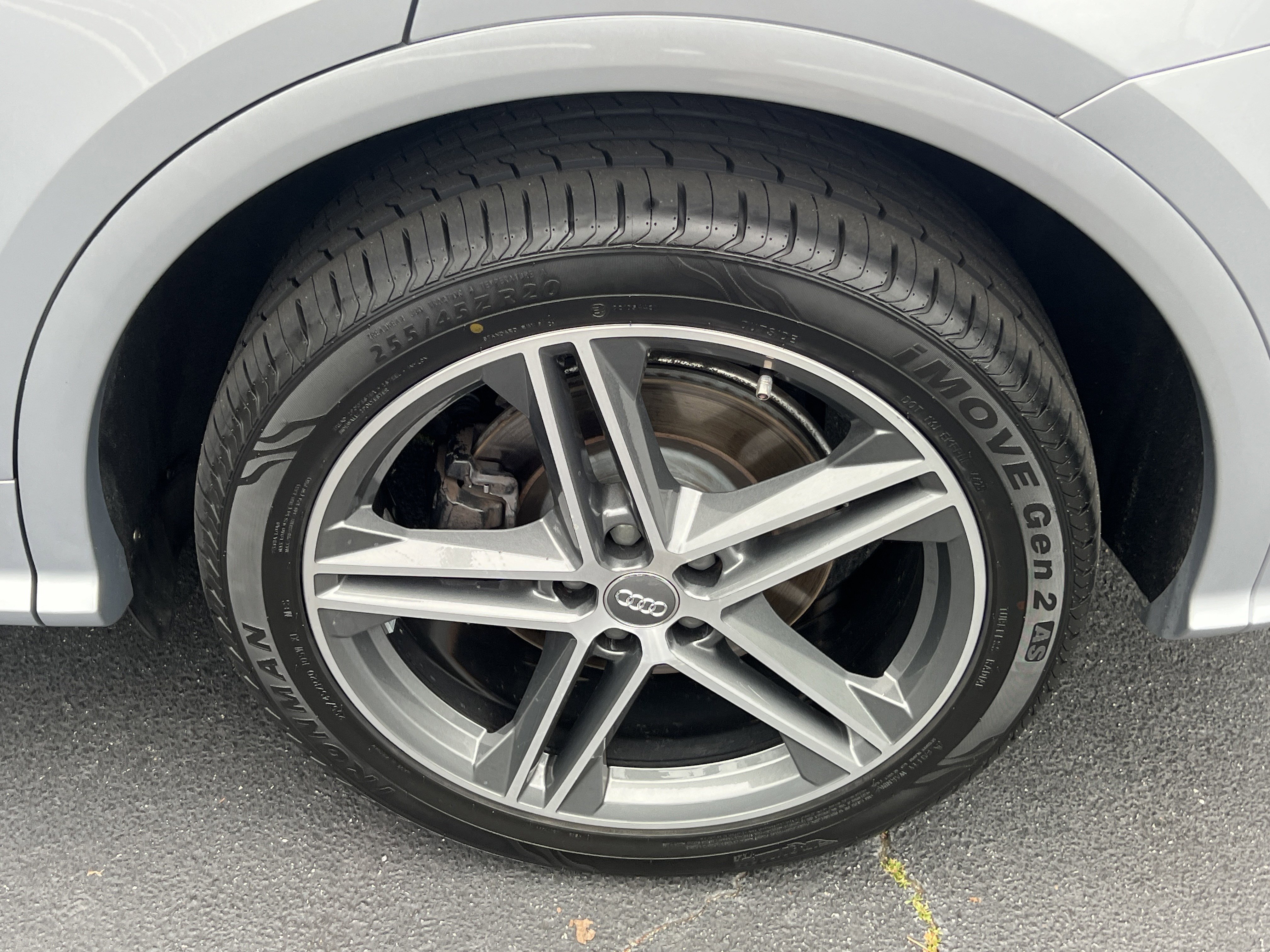 Used 2019 Florett Silver Metallic Audi Premium Plus image 26