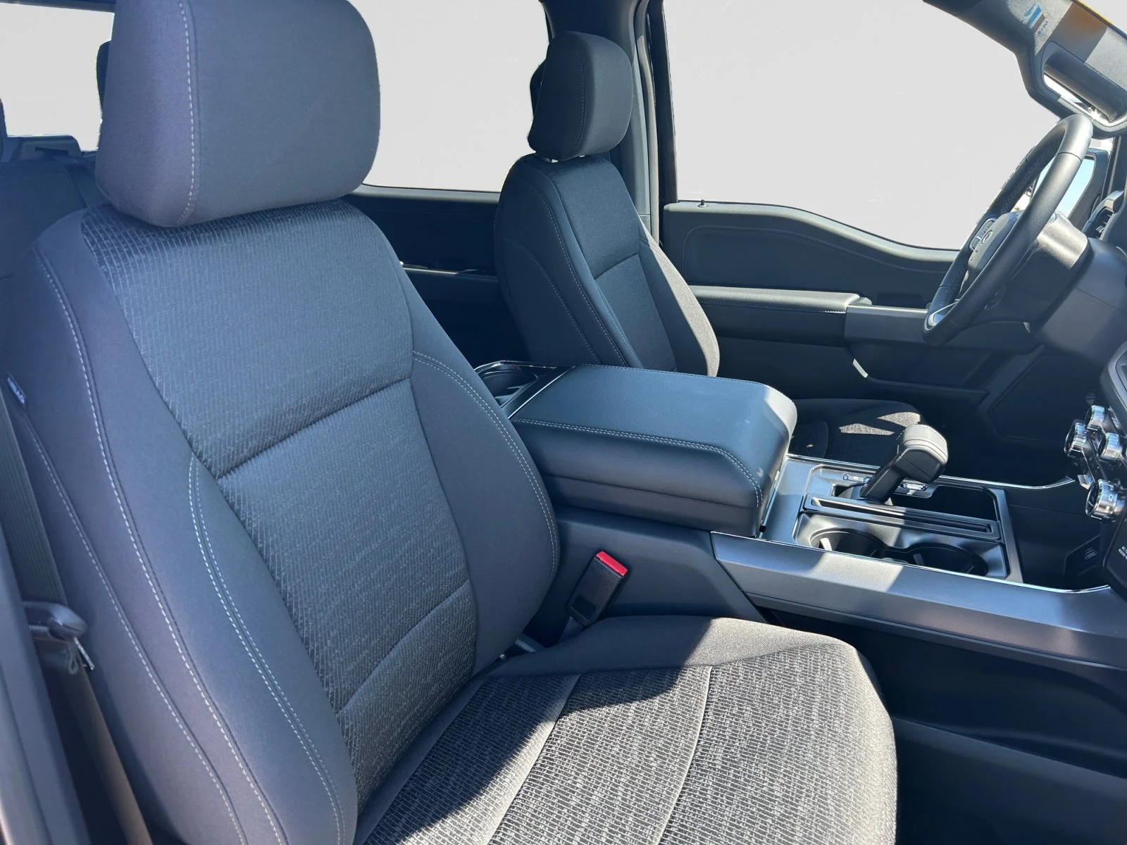 New 2026 Agate Black Metallic Ford XLT image 12