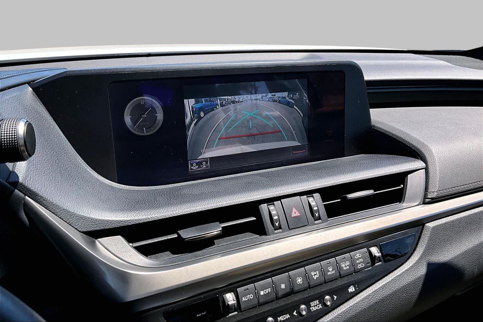 Certified Used 2021 Eminent White Pearl Lexus  image 26