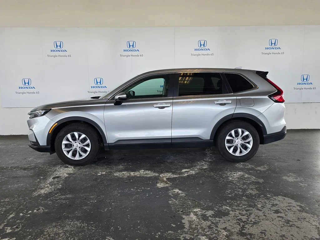 Used 2025  Honda LX image 4