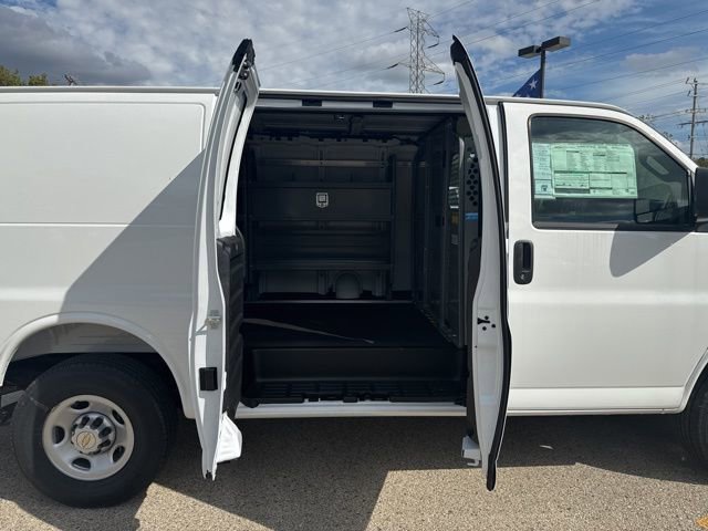 2025 Chevrolet Express Cargo Work Van - Photo 6