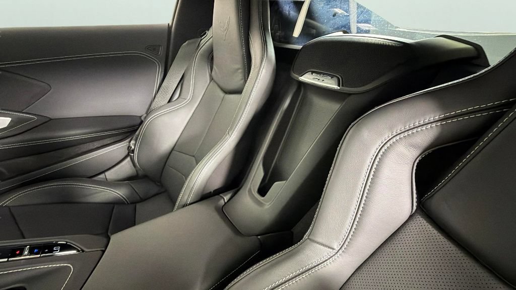 Certified Used 2023 Arctic White Chevrolet 1LT image 26