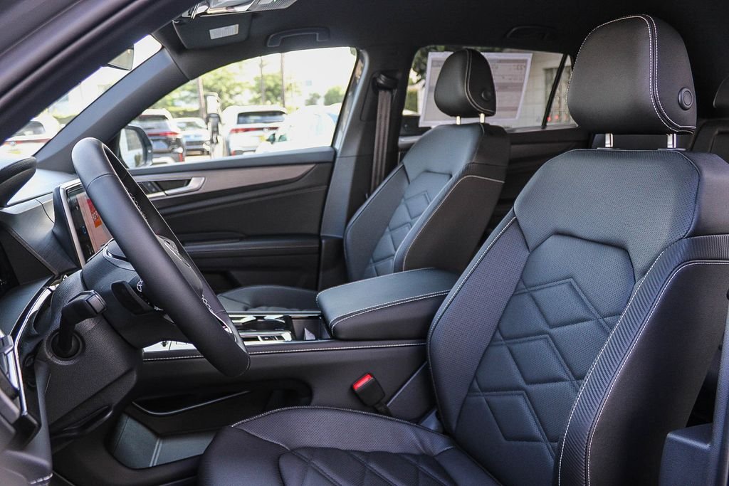 New 2026 Gray Volkswagen 2.0T SE w/Technology image 17