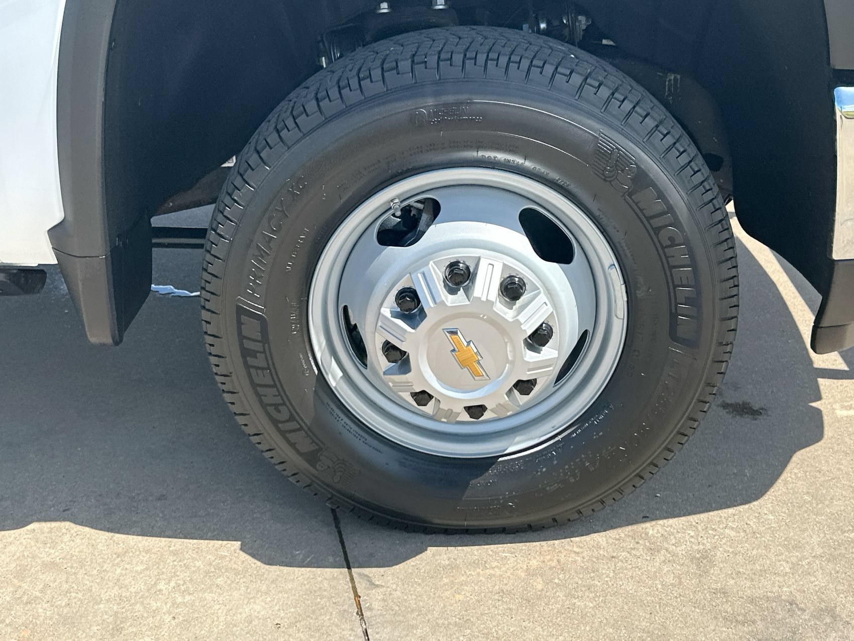 New 2026 Summit White Chevrolet Work Truck image 10