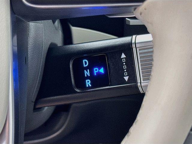 New 2027 Silver Hyundai Calligraphy AWD image 30