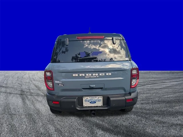 New 2026 Azure Gray Metallic Tri-Coat Ford Outer Banks® image 4